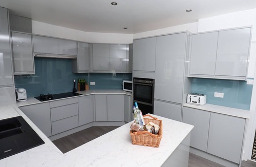 Darley Dale Cottage | Woodlands