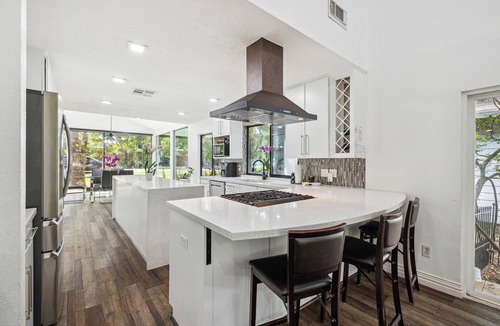 Grogan's Mill House | Woodlands Luxury home 5 bedrooms on the golf course