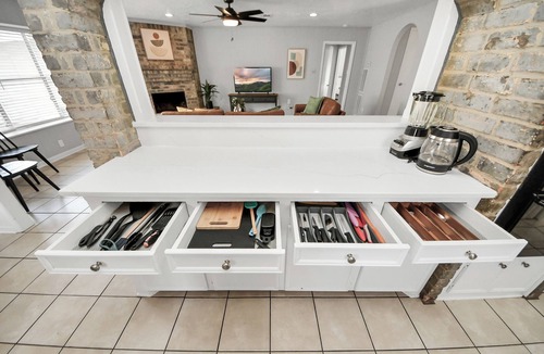 Shenandoah House | Woodlands prime location. Entire home in Shenandoah, Texas. Pets-Yes