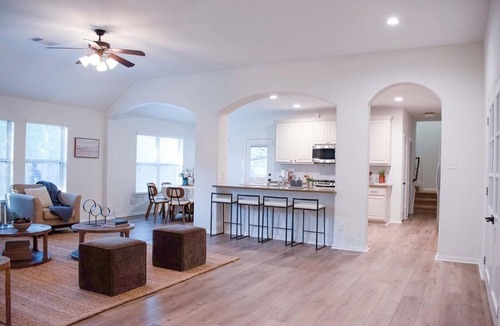 Spring House | Woodlands retreat