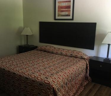 Henderson Hotel | Woodlawn Hills Motel
