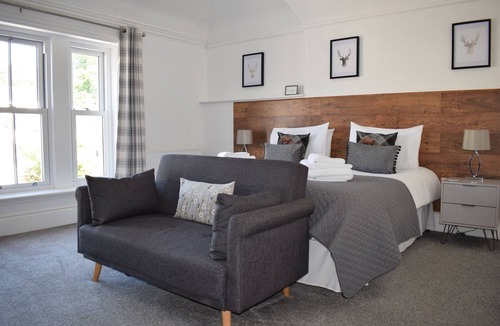 Gatehouse-of-Fleet House | Woodlyn Guest House