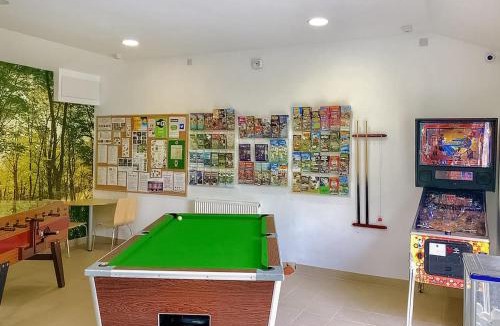 Saint Ann's Chapel Resort | Woodovis Park