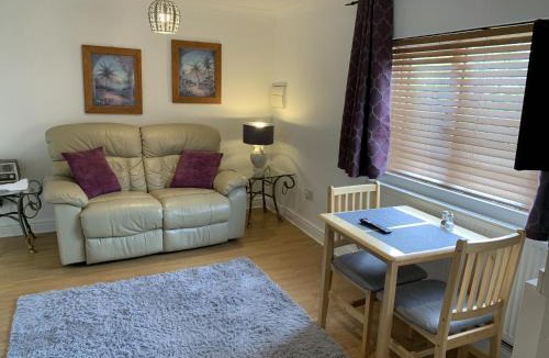 March Bed & Breakfast | Woodpaddock Bed & Breakfast