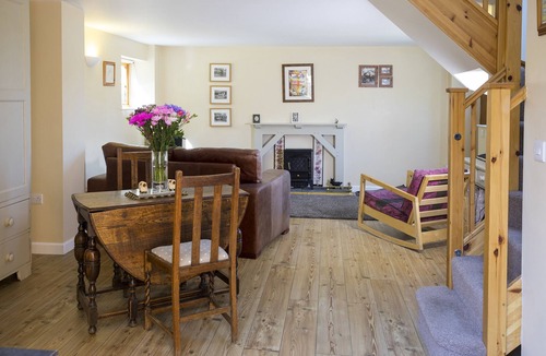 Llangollen Cottage | Woodpecker Cottage