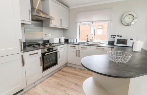 Black Torrington House | Woodpecker Lodge