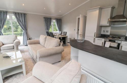 Black Torrington House | Woodpecker Lodge