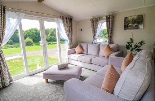 Swannington House | Woodpecker Lodge