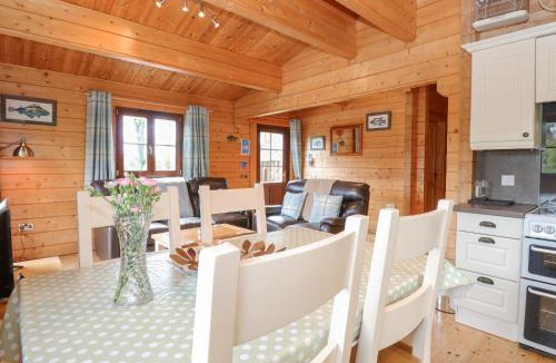 Badwell Ash House | Woodpecker Lodge