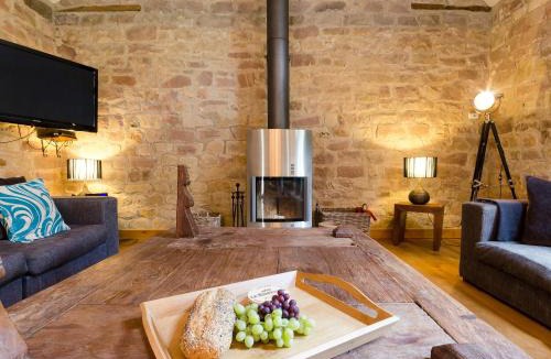 Hulland Ward House | Woodpecker Loft