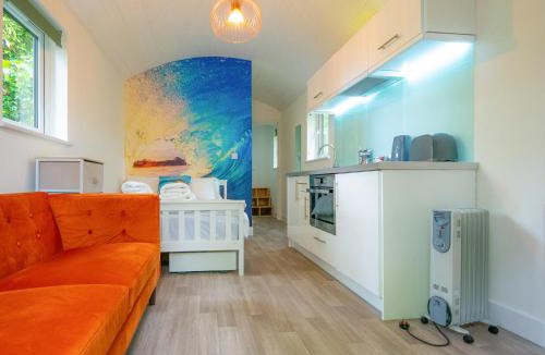 Hayle House | Woodpecker - Uk43451