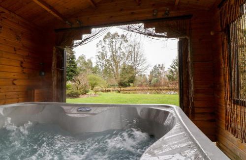 Willand House | Woodpeckers