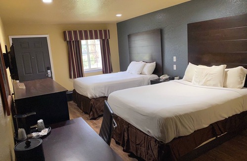 Miami Hotel | Woodridge Inn and Suites