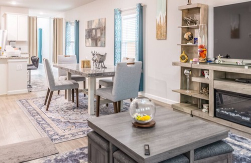 Porter House | Woodridge - Shared with owner