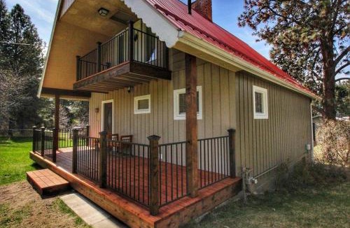 Woods Bay Ski Chalet | Woods Bay Chalet