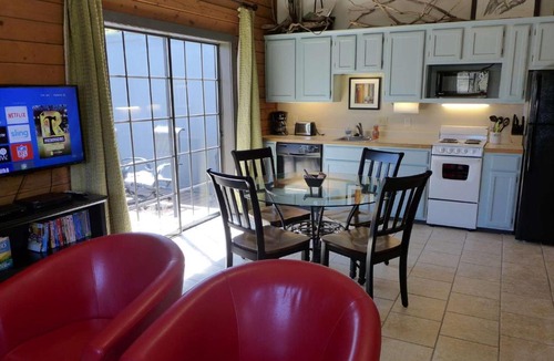 Table Rock House | Woods End 2BDR Cabin