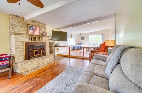 Elizabeth House | Wood’s Point Getaway w/Private Hot Tub