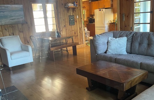Severn Cottage | Woods & Water 4BR Severn Riverfront Cottage