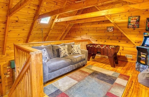 Pine Mountain Valley Cabin | Woodscape Cabins - Entire Complex - Sleeps 16
