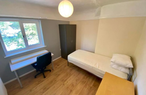 Langold House | Woodside Beeston House