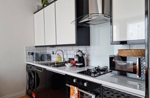 Wood Green Apartment | Woodside Gardens Luxury Properties