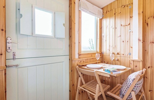 Heights of Achterneed Cottage | Woodside Hut 1 - UK36105