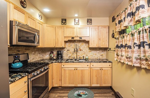 McHenry Cabin | Woodside Retreat by Taylor Made Deep Creek