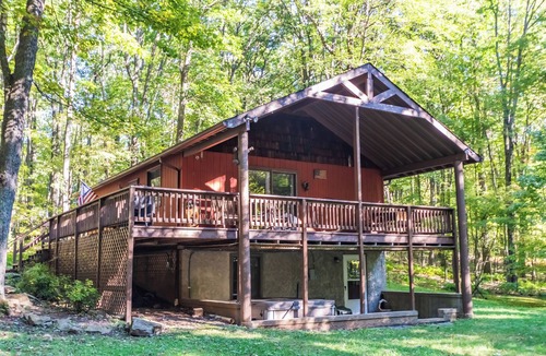 McHenry Cabin | Woodside Retreat by Taylor Made Deep Creek