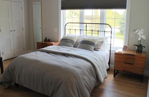 Woodslee House | Woodslee Bed and Breakfast