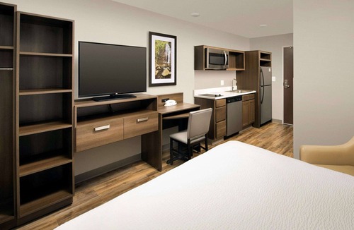 South Plainfield Hotel | WoodSpring Suites South Plainfield
