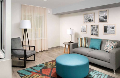 Canyon Acres Hotel | WoodSpring Suites Albuquerque East I-40 Tramway