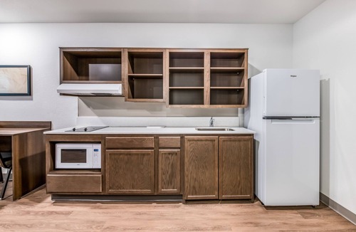 Franklin Park Hotel | WoodSpring Suites Austin South Central I-35