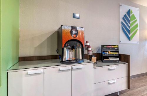 Dock Junction Hotel | WoodSpring Suites Brunswick