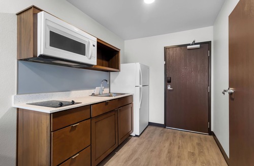 Ceres Hotel | Woodspring Suites Ceres - Modesto
