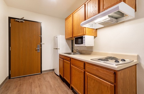 Bryan Hotel | WoodSpring Suites College Station