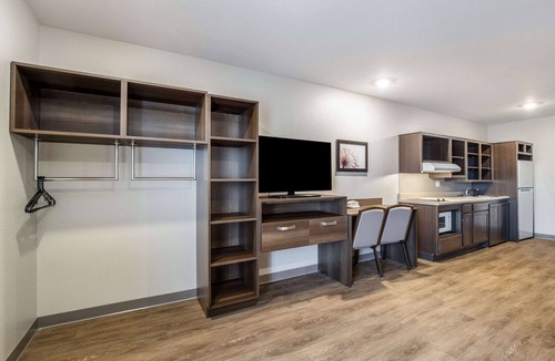 Colton Hotel | WoodSpring Suites Colton