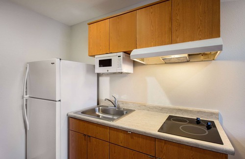 Groveport Hotel | WoodSpring Suites Columbus Southeast