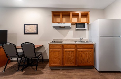 Huntcliff Hotel | WoodSpring Suites Columbia Fort Jackson