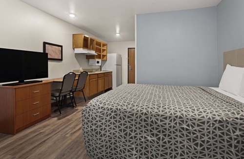Huntcliff Hotel | WoodSpring Suites Columbia Fort Jackson
