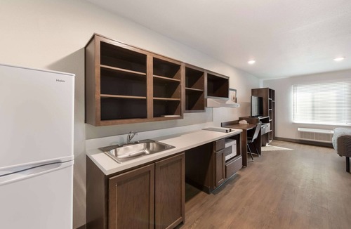 Murlin Heights Hotel | Woodspring Suites Dayton North