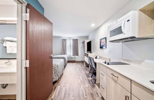 Fort Myers Hotel | Woodspring Suites Fort Myers - Cape Coral