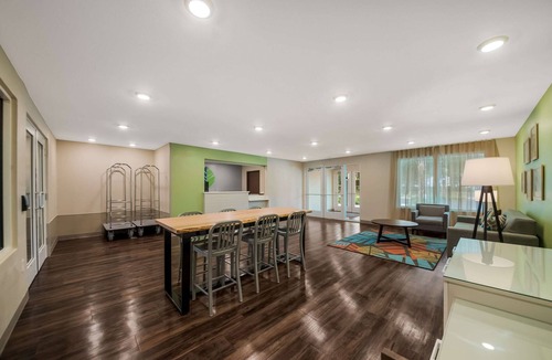 Inverness Hotel | WoodSpring Suites Inverness