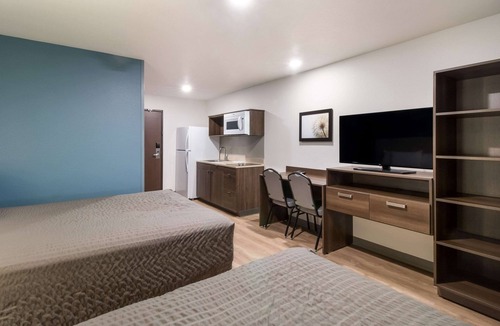 Mesa Hotel | Woodspring Suites Mesa Chandler