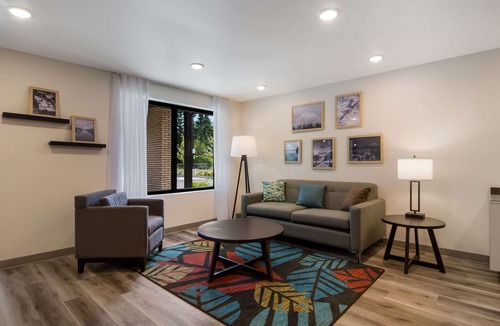 Olympia Hotel | Woodspring Suites Olympia - Lacey