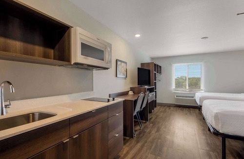 Roanoke Hotel | WoodSpring Suites Roanoke