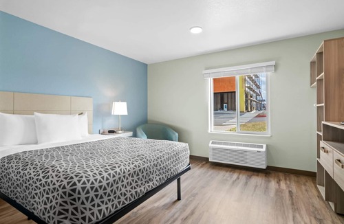 Lowell Hotel | Woodspring Suites Rogers Bentonville