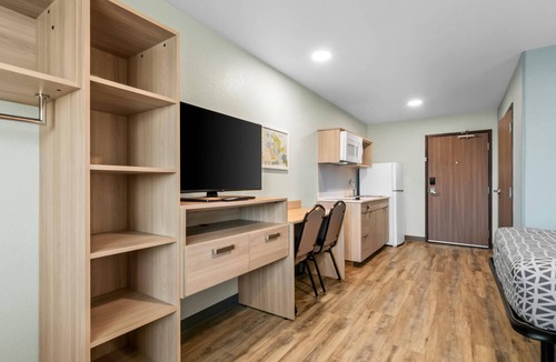 Lowell Hotel | Woodspring Suites Rogers Bentonville