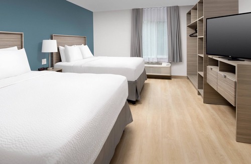 Everett Hotel | WoodSpring Suites Seattle Everett