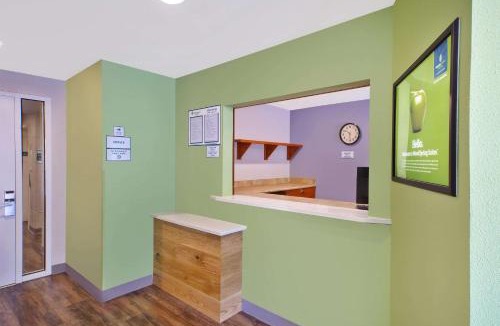 St. Charles Hotel | WoodSpring Suites St Louis St Charles