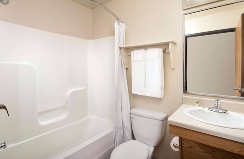 Arnold Hotel | WoodSpring Suites St. Louis Arnold